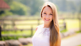 Woman blonde longhair fence field - caroline chariotdayez free wallpaper