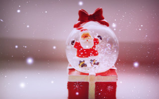 Snowglobe santa redbox snowflakes holography - a red box free wallpaper