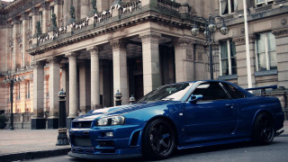 Blue car building columns clock - column free wallpaper