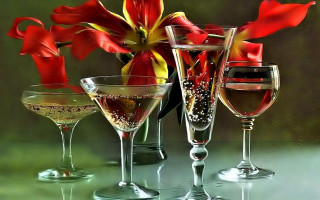 Three wine glasses vase flowers - a red flower free wallpaper