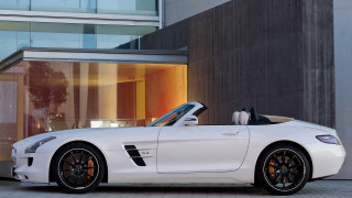 White sports car building large 2 - a large window free wallpaper for desktop