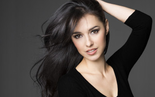 Woman long hair wind portrait - head and shoulders portrait free wallpaper