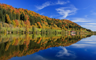 Lake trees house blue sky - a house free wallpaper for desktop
