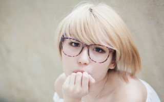 Woman glasses bangs blue eyes - chen jiru free wallpaper