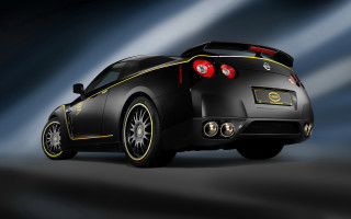 Black sports car yellow stripes 3 - tail free wallpaper