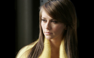 Woman long hair yellow sweater - a yellow sweater free wallpaper