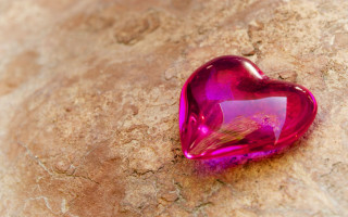 Heart rock brown red white - anne dunn free wallpaper for desktop