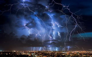 Lightning cloud city night thunderstorm - thunderstorm free wallpaper