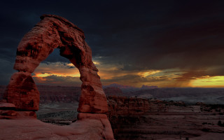 Desert rock formation sunset clouds - art brenner free wallpaper