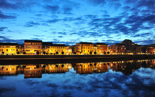 Heidelberg city river night sky - perfect symmetry free wallpaper for desktop