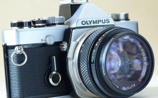 Camera lens cap photorealism macro - a len free wallpaper