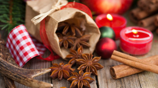 Cinnamon stars bag cinnamon sticks - free new year wallpaper