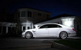 White car house night lighting - side window free wallpaper