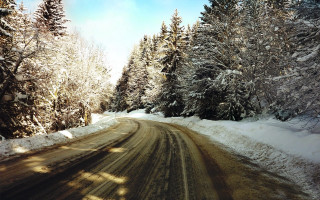 Snow covered road forest mountain - eric deschamps free wallpaper