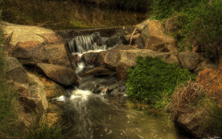 Small waterfall rocky area bush - hdr free wallpaper