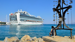 Man ship fishing beach tilt - exekia free wallpaper