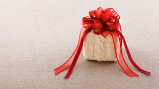 White knitted bag red ribbon - bag free wallpaper
