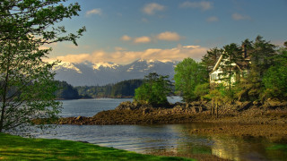Island lake mountains clouds house - vancouver school free wallpaper