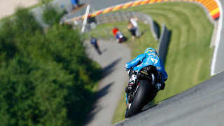 Motorcycle rider crowd forest road - low free wallpaper