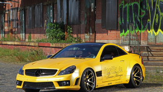 Yellow mercedes sls graffiti staircase - carl hoppe free wallpaper