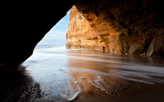 Cave ocean beach waves bridge - a cave free wallpaper