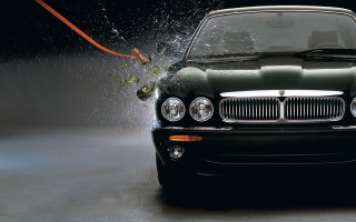 Car water spraying photorealism city - the front of the car free wallpaper for desktop
