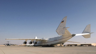 Large airplane tarmac airport plane - side profile free wallpaper