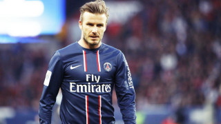 Man blue uniform soccer field - free city wallpaper