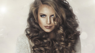 Woman blueeyes halfup rococo photorealistic - style free wallpaper