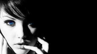 Gothic blueeyes serious woman blackhair - gothic free wallpaper
