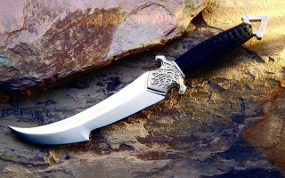 Sword dragon handle rock knife - a knife free wallpaper for desktop