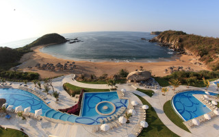 Bascove beach resort tiltshift horizon - zenith view free wallpaper