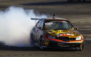 Car smoke track person superflat - a person in the background free wallpaper for desktop