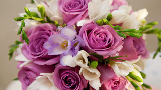 Wedding bouquet flowers purple black - this picture free wallpaper
