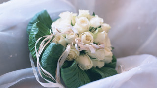 White flowers bouquet roses lily - a bouquet free wallpaper