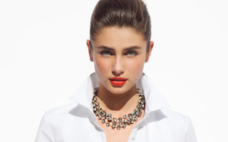 Woman white shirt necklace red - beautiful bone structure free wallpaper