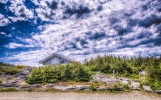 Hill house cloudy sky trees - tree below free wallpaper