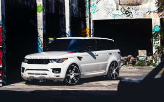 White range rover graffiti building - a graffiti free wallpaper