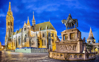 Cathedral statue night gothic neo - aladár körösfőikriesch free wallpaper