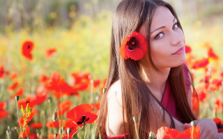 Woman redflowers autumn blurry kimono - araceli gilbert free wallpaper