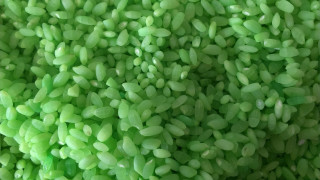 Green seeds cooked silk leaf - mingei free wallpaper