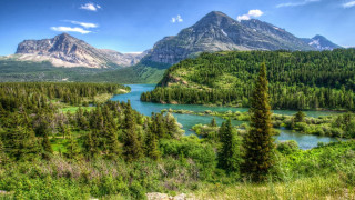 Scenic river mountains blue sky - scenic free wallpaper for desktop