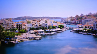 River city bridge skyline tower - a hill in the distance free wallpaper