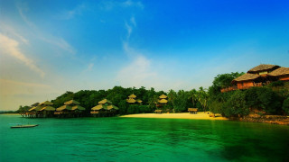 Sumatraism beach boat huts sky - don arday free wallpaper