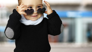 Child hearts glasses black sweater - a white collar free wallpaper