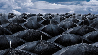 Black umbrella clouds night sky - christo free wallpaper