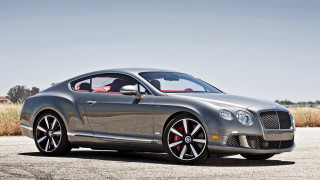 Silver car road field clock - a clock free wallpaper