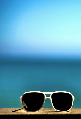 Sunglasses ocean drink blue sky 2 - free textures wallpaper for mobile