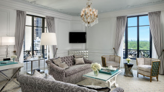 Luxury artdeco livingroom couch television - a chandelier free wallpaper