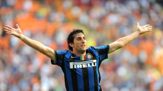 Stadium man outstretched arms soccer - a stadium free wallpaper